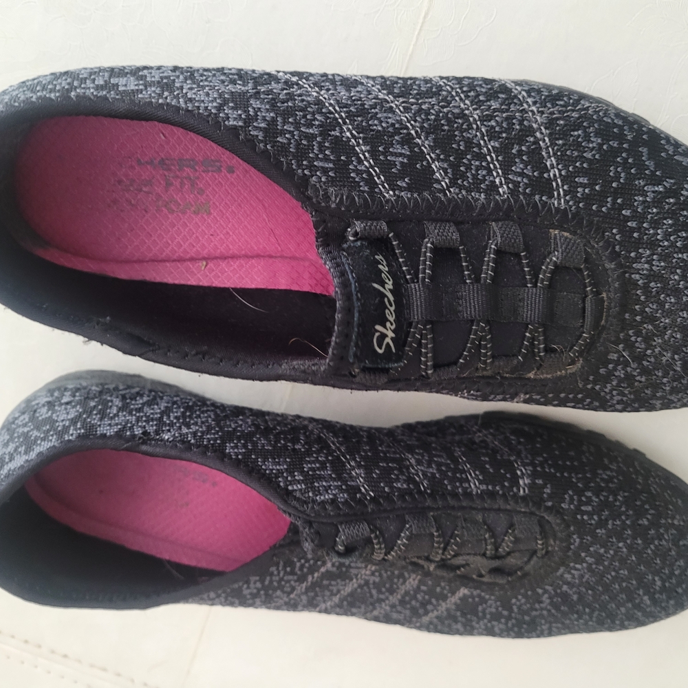 Skechers Pink and Black Sneakers with Knit Fabric